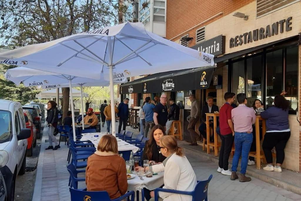 Loft Para Sonar Y Explorar Madrid Entero Para Ti! Eksteriør bilde